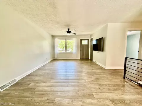 424 Garner Dr, Mogadore, OH 44260 photo 17