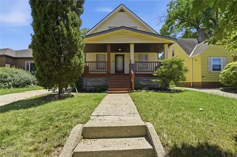 2703 Fortune Ave, Parma, OH 44134