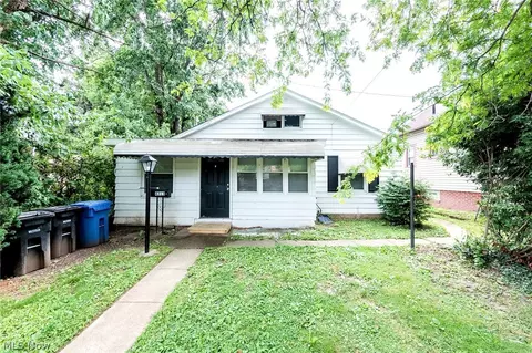 4313 W 52nd St, Cleveland, OH 44144