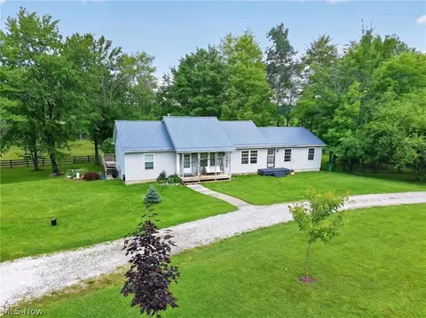 2947 Sheffield Rd, Jefferson, OH 44047