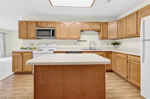 1044 Patrick Pl #12, Wooster, OH 44691 photo 13