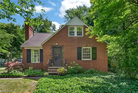 2539 Kingston Rd, Cleveland Heights, OH 44118