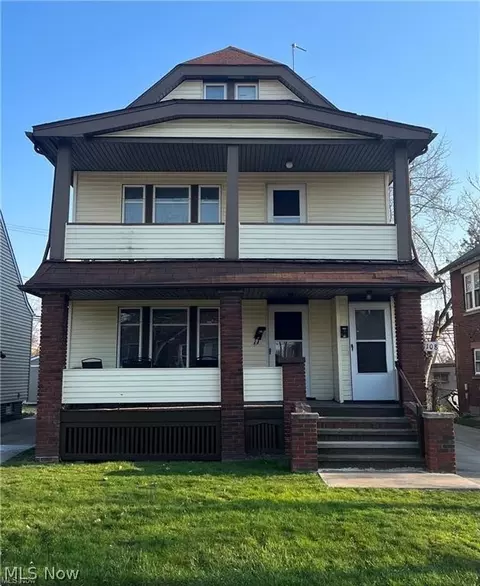 8108 Grand Division Ave, Garfield Heights, OH 44125