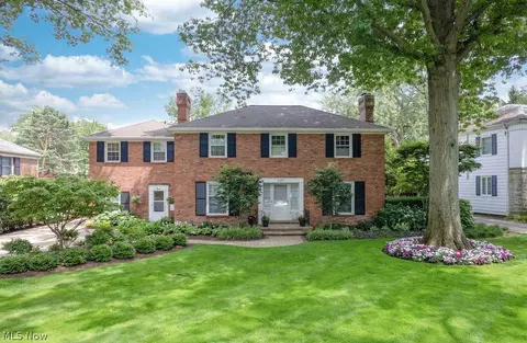 2677 Rocklyn Rd, Shaker Heights, OH 44122