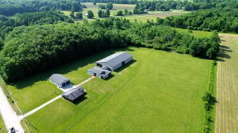 15227 Leroy Rd, Thompson, OH 44086