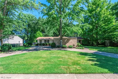 18930 Story Rd, Fairview Park, OH 44126