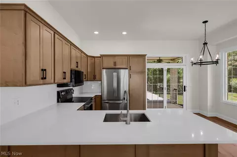 Kitchen - 623 Bridgeview Ave, Chester, WV 26034 photo 1 of 4