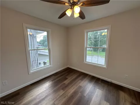 Bedroom - 165 Sexton St, Struthers, OH 44471 photo 1 of 5