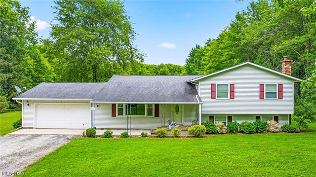 1960 Dadeyville Rd, Austinburg, OH 44010