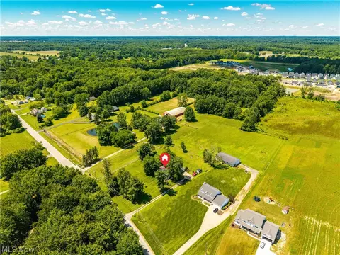View/Area - 8134 Oberlin Rd, Elyria, OH 44035 photo 4 of 6