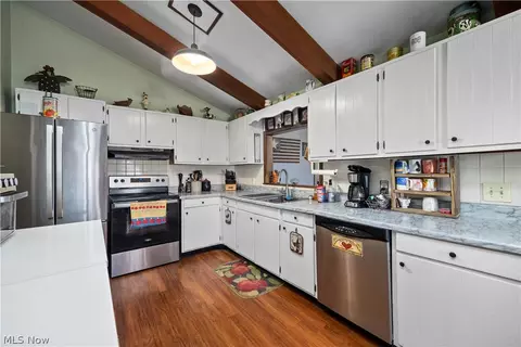 Kitchen - 8134 Oberlin Rd, Elyria, OH 44035 photo 2 of 2