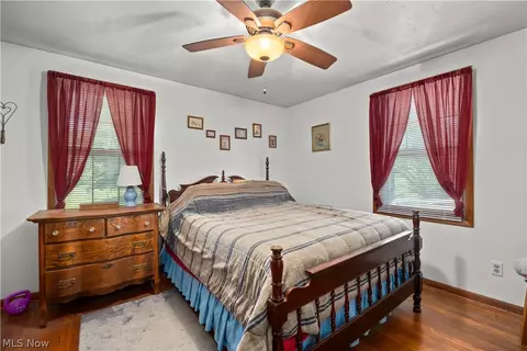 Bedroom - 8134 Oberlin Rd, Elyria, OH 44035 photo 3 of 3