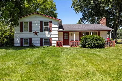 8134 Oberlin Rd, Elyria, OH 44035