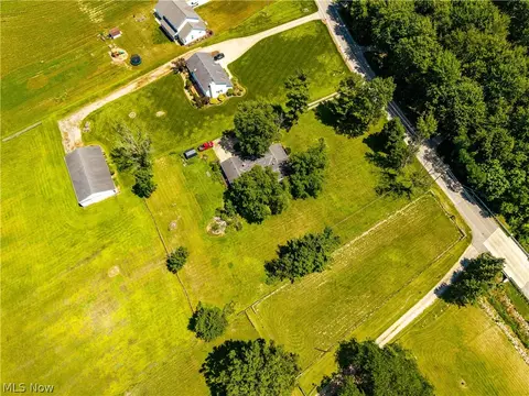 View/Area - 8134 Oberlin Rd, Elyria, OH 44035 photo 2 of 6