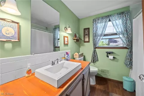 Bath - 8134 Oberlin Rd, Elyria, OH 44035 photo 1 of 2