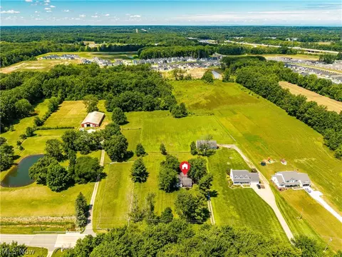 View/Area - 8134 Oberlin Rd, Elyria, OH 44035 photo 6 of 6