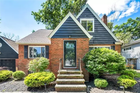 6524 E Pleasant Valley Rd, Independence, OH 44131