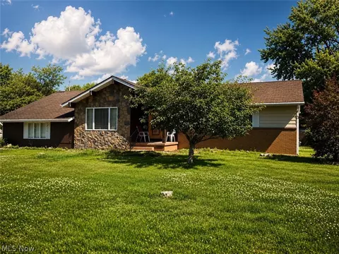 2500 Rosewood, Youngstown, OH 44505
