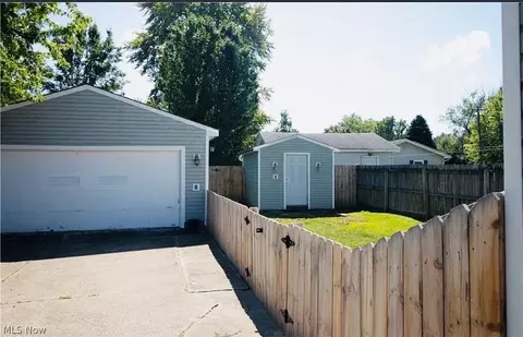 1614 E 49th St, Ashtabula, OH 44004 photo 15