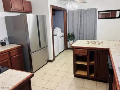 1614 E 49th St, Ashtabula, OH 44004 photo 8