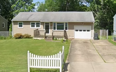 388 Durling Dr, Wadsworth, OH 44281