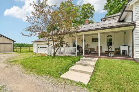 15124 Lake Ave, Middlefield, OH 44062