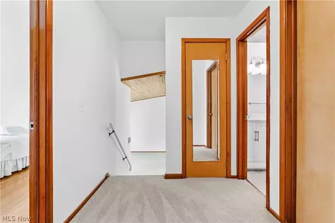 Entry Way - 900 Wilder Ave, Elyria, OH 44035 photo 2 of 2