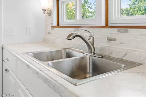 Kitchen - 900 Wilder Ave, Elyria, OH 44035 photo 3 of 3