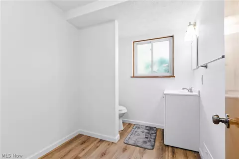 Bath - 900 Wilder Ave, Elyria, OH 44035 photo 3 of 3