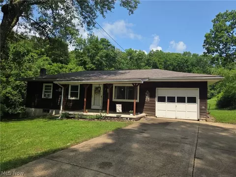 3036 Meadow Rd, Cambridge, OH 43725