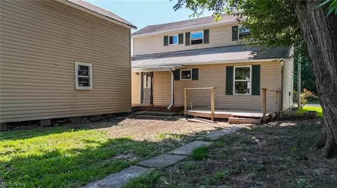 704 2nd St, New Matamoras, OH 45750