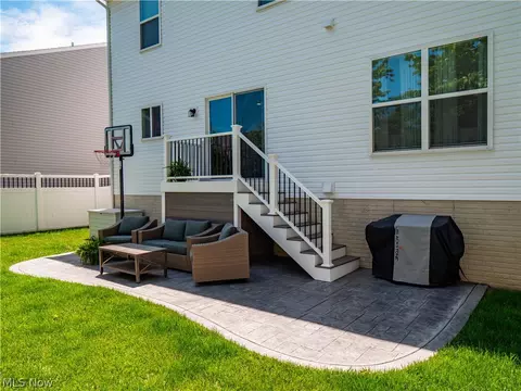 Exterior - 4671 Boulder Ln, Lorain, OH 44053 photo 4 of 8