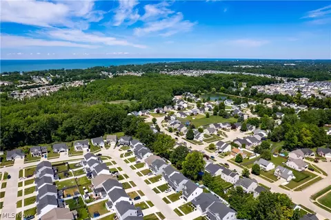 View/Area - 4671 Boulder Ln, Lorain, OH 44053 photo 6 of 7