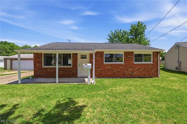 461 Augdon Dr, Elyria, OH 44035
