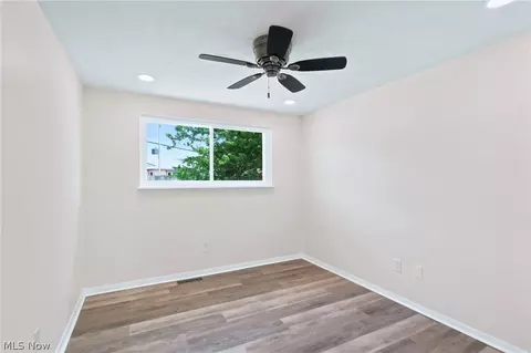 Bedroom - 461 Augdon Dr, Elyria, OH 44035 photo 3 of 4