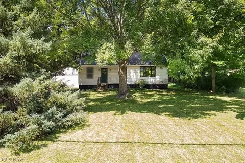 353 Southeast Ave, Tallmadge, OH 44278