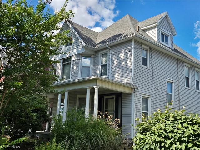 407 Williams Ave, Williamstown, WV 26187