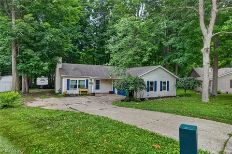 628 Park Oval, Madison, OH 44057
