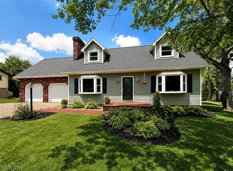 450 Jeffrey Ln, Zanesville, OH 43701