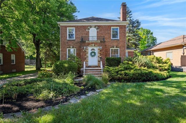 6832 Hillside Rd, Independence, OH 44131