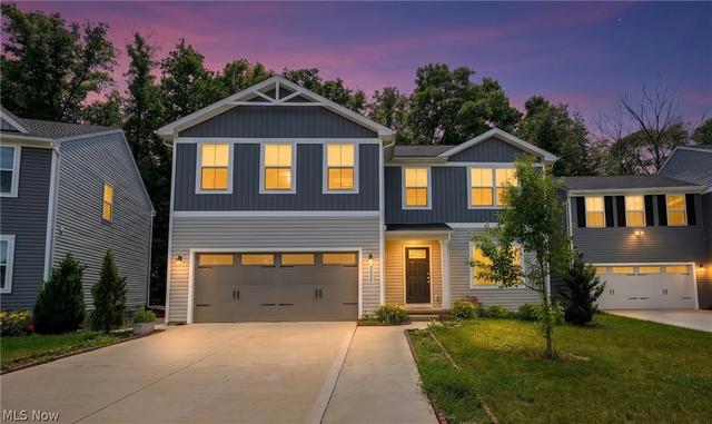 3220 Sunny Brook Dr, Akron, OH 44312