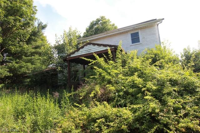 14413 Ellsworth Rd, Berlin Center, OH 44401