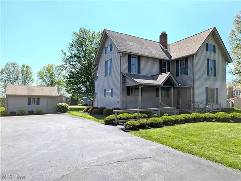 17991 Mahoning Ave, Lake Milton, OH 44429