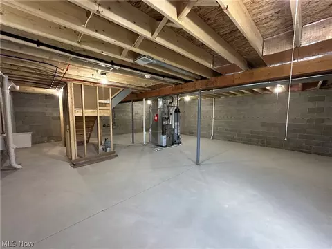 Other - 90 Center St, Struthers, OH 44471 photo 5 of 6