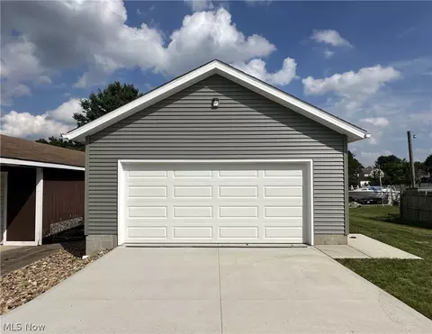 Other - 90 Center St, Struthers, OH 44471 photo 3 of 6