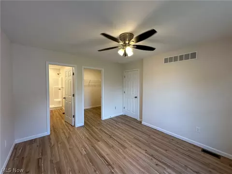 Bedroom - 90 Center St, Struthers, OH 44471 photo 2 of 5