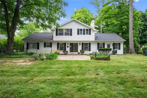 7676 Fairview Ave, Mentor, OH 44060