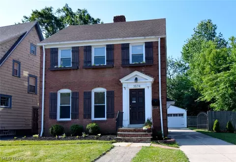 3574 Farland Rd, University Heights, OH 44118