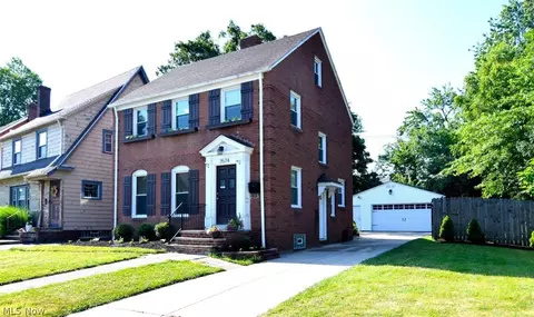 3574 Farland Rd, University Heights, OH 44118