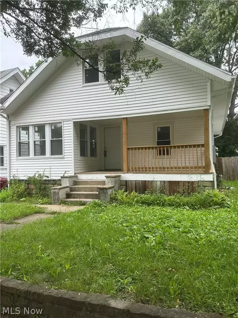 1134 Collinwood Ave, Akron, OH 44310